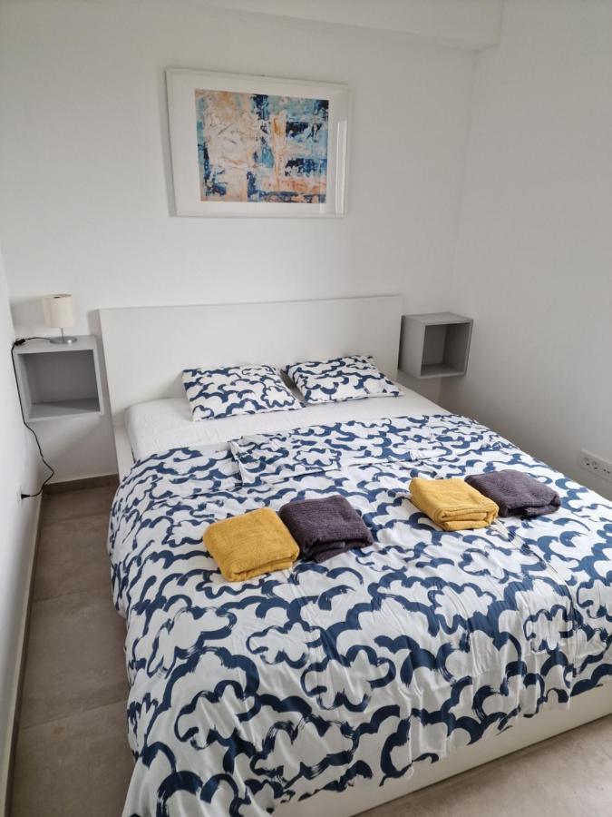 Sea And Rock Apartment *