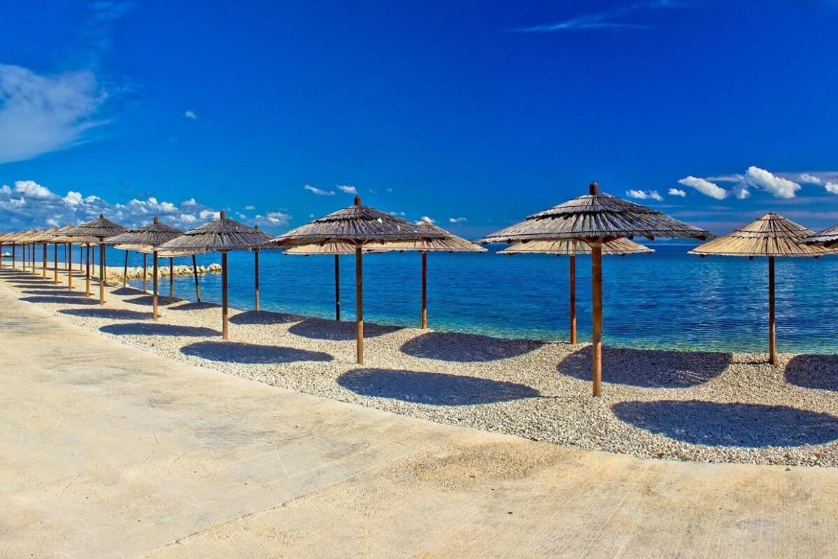 Sea And Rock Apartman